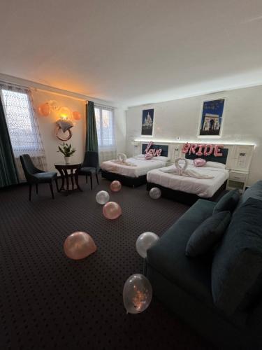 Hotel Grand Paris Room Type - Suite