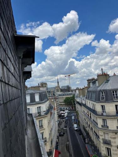 Central Paris Charming Flat
