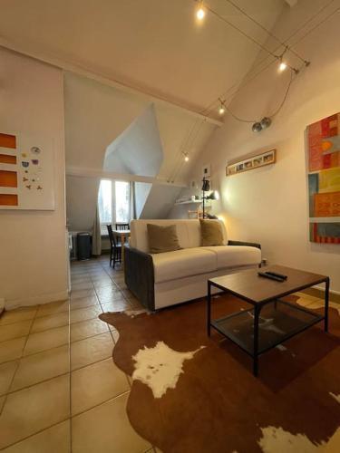 Cosy appartement place des Abbesses-Sacré-Cœur ! - Tap to explore photos