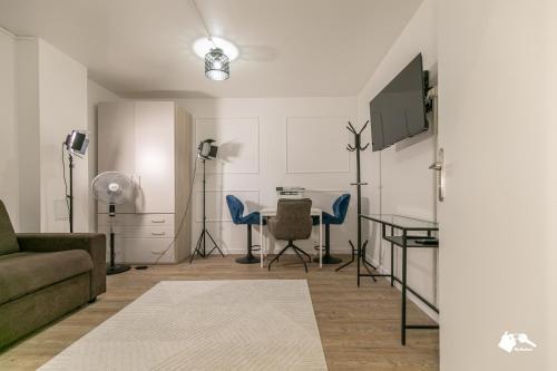MBA - Beslay - Splendide Appartement Paris Centre - Tap to explore photos