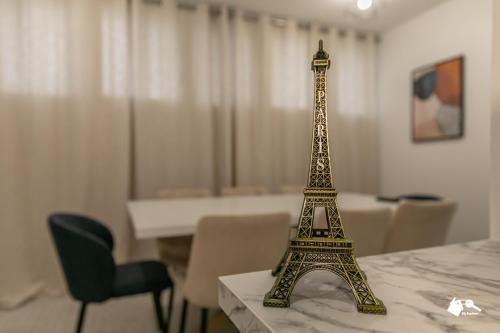 MBA - Beslay - Splendide Appartement Paris Centre - Tap to explore photos