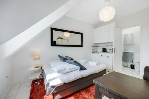 Paris Marais Rosiers Room Type - Standard Studio