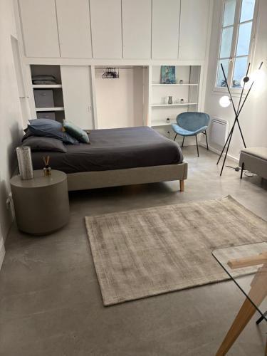 Au cœur du Marais, un joli studio ! - Tap to explore photos