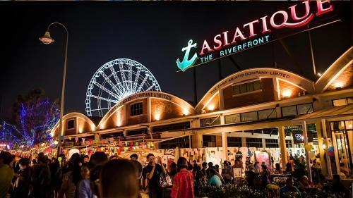 GO INN Asiatique - Tap to explore photos