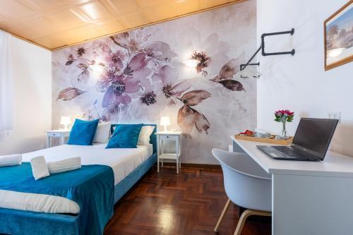 Fantastic Rome Guest House - Tap to explore photos