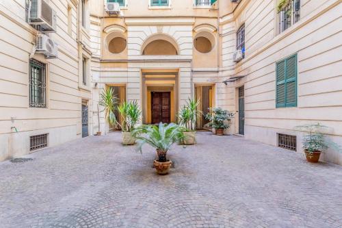 Roma Vatican Suites Inn - Tap to explore photos