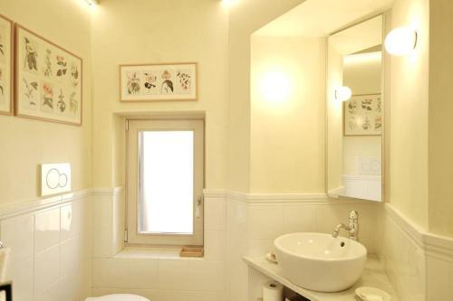 Panoramic Quirinal Penthouse Room Type - One-Bedroom Apartment Panoramic Quirinal Penthouse Room Type - One-Bedroom Apartment