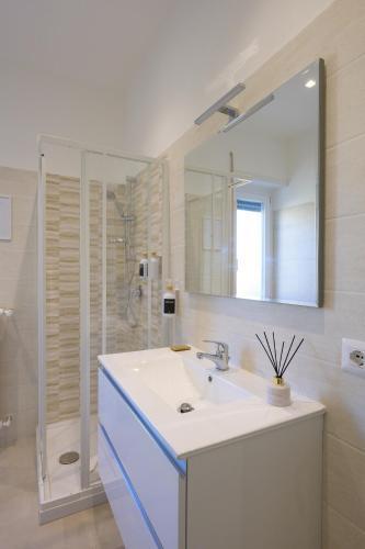 Luxury Suite-Metro Malatesta Room Type - One-Bedroom Apartment