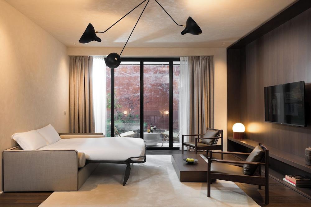 master Trevi Room Type - Large Studio with Balcony