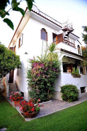 VILLA LIVIA - Lavinio - Anzio