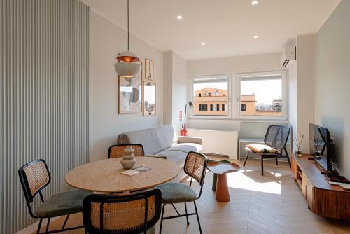 Sangió - Lovely Home in Rome - Tap to explore photos