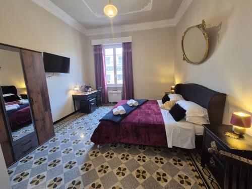 HEBE Eternity Rooms - Tap to explore photos