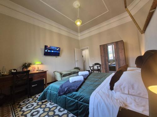 HEBE Eternity Rooms - Tap to explore photos