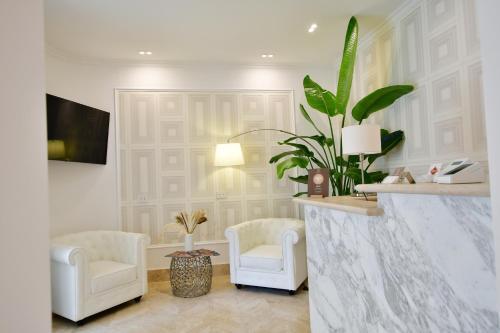Domus De Cinti Boutique Rooms - Tap to explore photos