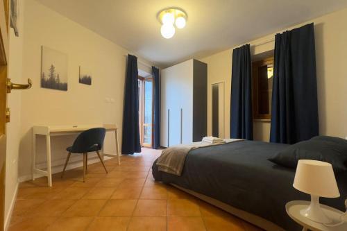 Fronte lago nel centro storico “La Casa del Lago” Room Type - One-Bedroom Apartment