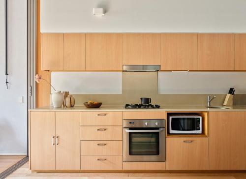 Apartment in Pyrmont - Tap to explore photos