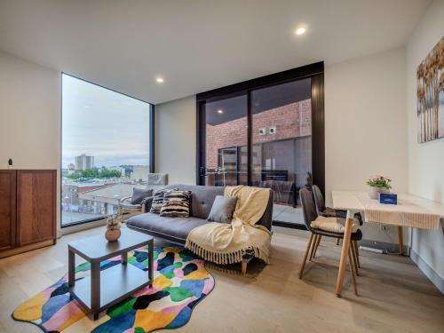 Cosy 1br1ba Richmondfree Parkingpoolbbq - Tap to explore photos