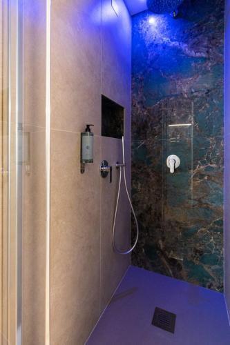 Trevi Monti House - Tap to explore photos