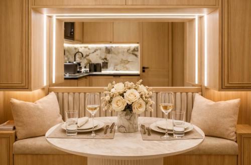 G Glamorous, quiet Studio in Le Marais - Tap to explore photos