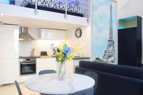 studio parisien renovated - close to the Pantheon