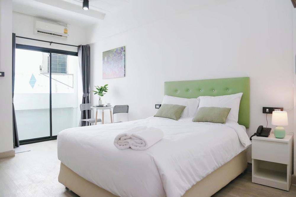 Chana Bangkok Hotel