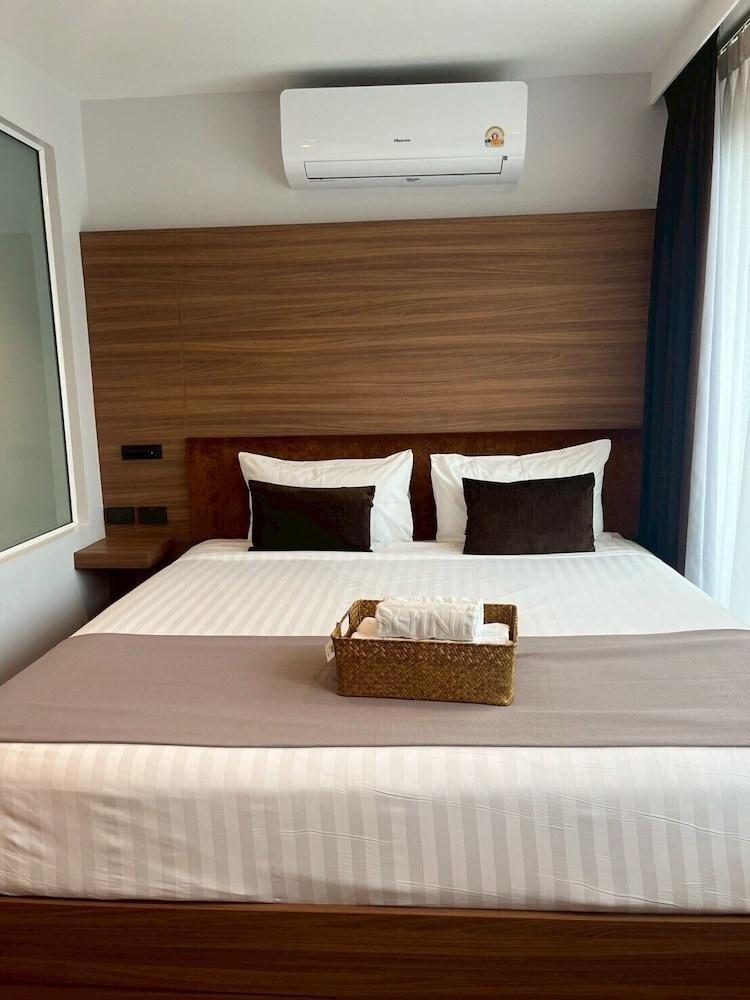 Shine Thonglor Room Type - Studio