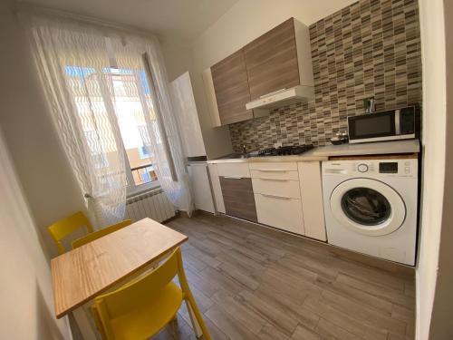 Dimora Vaticano apartments - Tap to explore photos