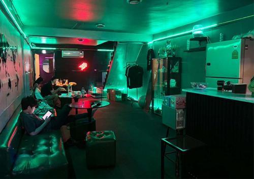 Doctor Alien Hostel Don Mueang - Tap to explore photos