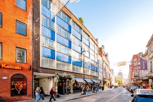 Welcome London The Garrick