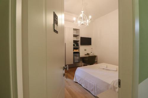 Re Di Rhome Guest House Room Type - Classic Triple Room Re Di Rhome Guest House Room Type - Classic Triple Room