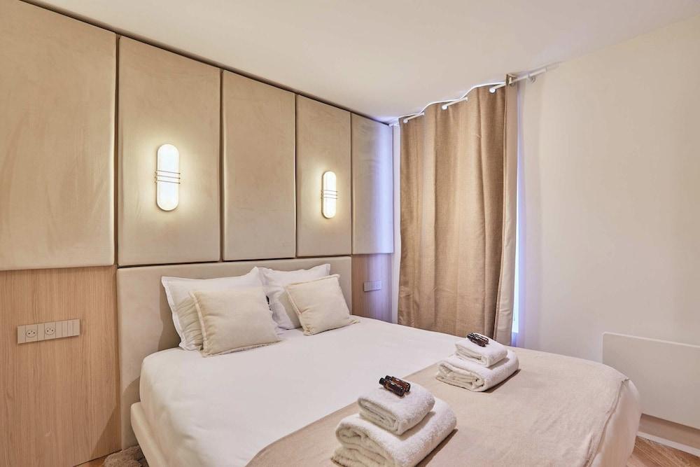 Sublim AC Apartment Opera Madeleine - Tap to explore photos