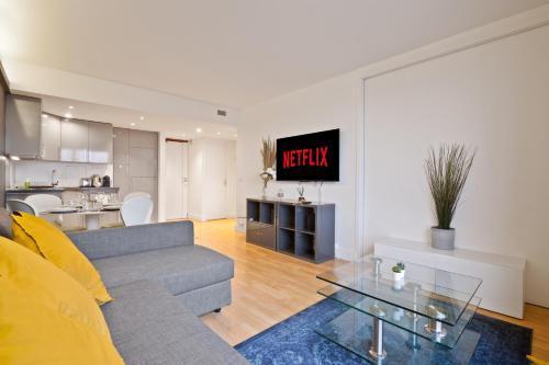 Charmant Appartement Quartier Tour Eiffel Free Netflix - Tap to explore photos