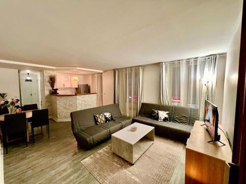 Appartement à Paris - Tap to explore photos