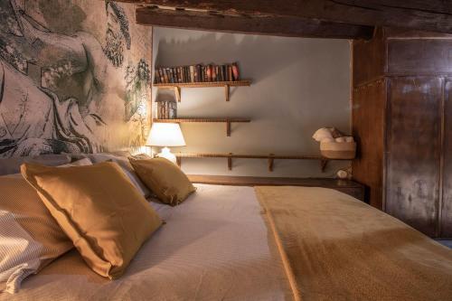 Suite Benedetta - Trastevere Luxury - Tap to explore photos