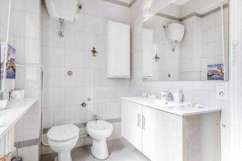 Domus Pamphili Free Netflix & AC - Tap to explore photos