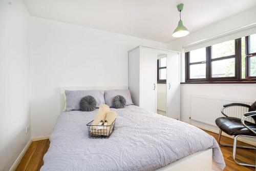 Immaculate Refurbished House - Tap to explore photos