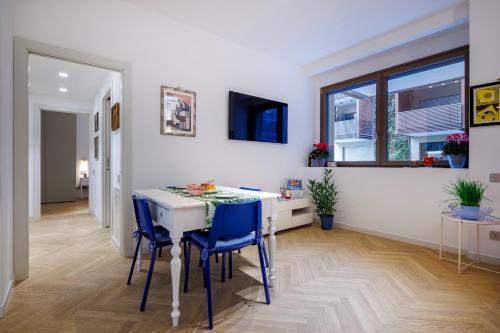 Corte Trastevere Living - Tap to explore photos