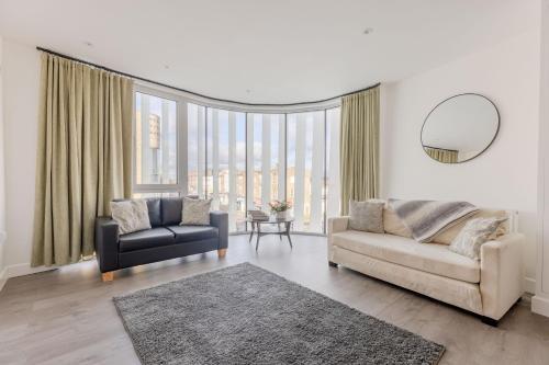 Vertigo Boutique Sleeps 4 London - Tap to explore photos