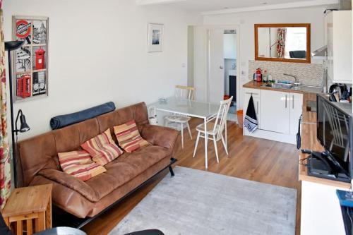 Central LDN Southwark 1bdr flat - Tap to explore photos