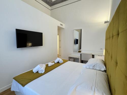 History Suite Essence Room Type - Deluxe Double or Twin Room History Suite Essence Room Type - Deluxe Double or Twin Room