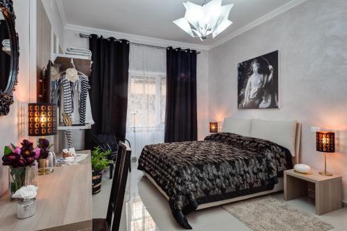 Dreamsrome Suites Room Type - Deluxe Suite