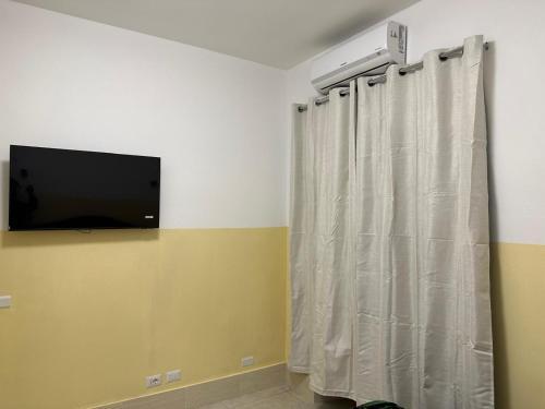 TURATI TERMINi Room Type - Double Room with Private Bathroom