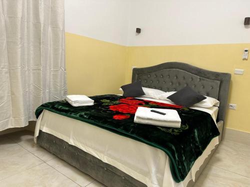 TURATI TERMINi Room Type - Triple Room with Private Bathroom