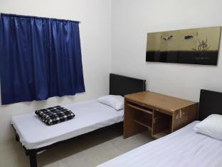 Hostel 24 Backpackers Room Type - Double Room