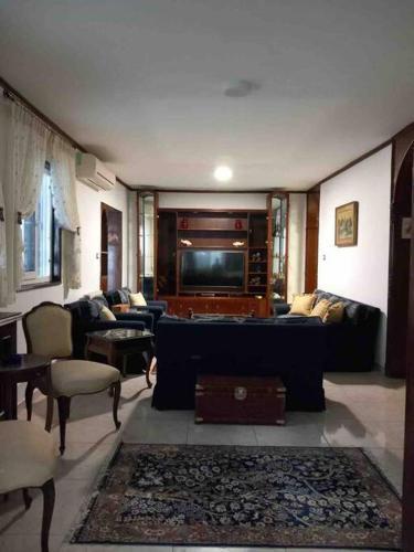 Charming Apartment in Shmeisani - Tap to explore photos