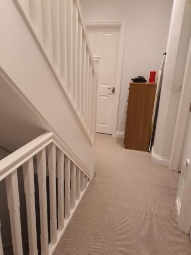 Daniari guest rooms - Tap to explore photos