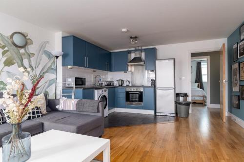 GuestReady – Modern 2bed in Bethnal Green - Tap to explore photos