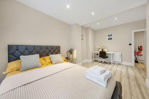 Hammersmith Flat 2 Bedrooms LGF