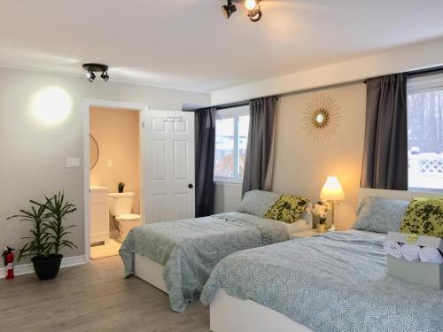 Grandravine/Beautiful Unit near downtown Toronto - Tap to explore photos