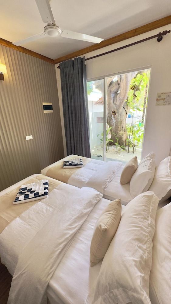 Navaya Dhiffushi Room Type - Superior Double Room